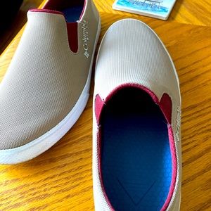 Columbia PFG slip on